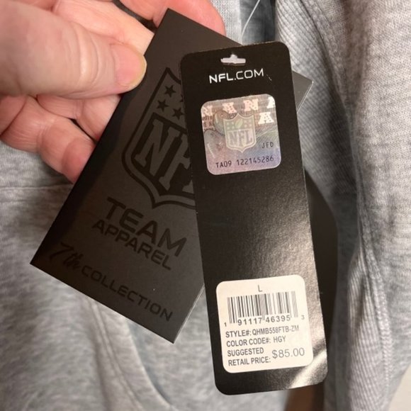 NFL Tampa Bay Buccaneers Gray Hoodie Sweatshirt Large - Picture 5 of 11